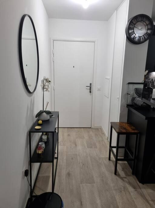 Appartement Cosy Et Equipe Meaux Exterior foto